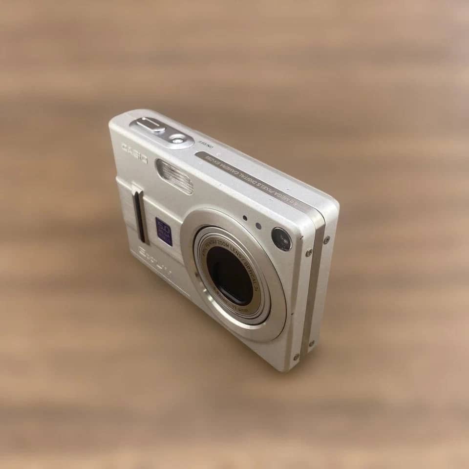 Casio FZ55 Digital Cameras