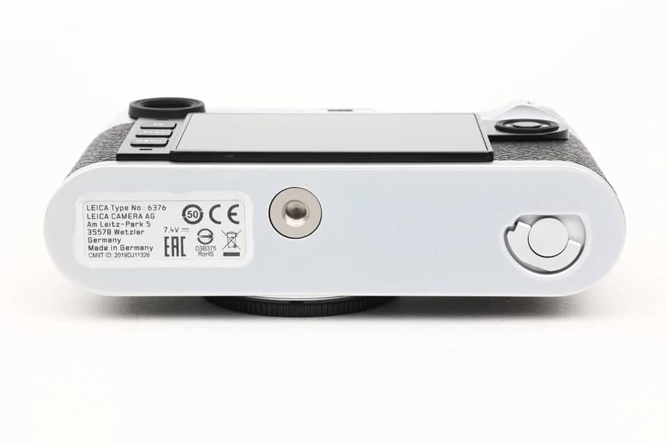 Leica 20003 Digital Cameras Silver New Body Only