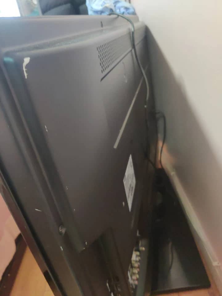 Samsung NT670U TVs