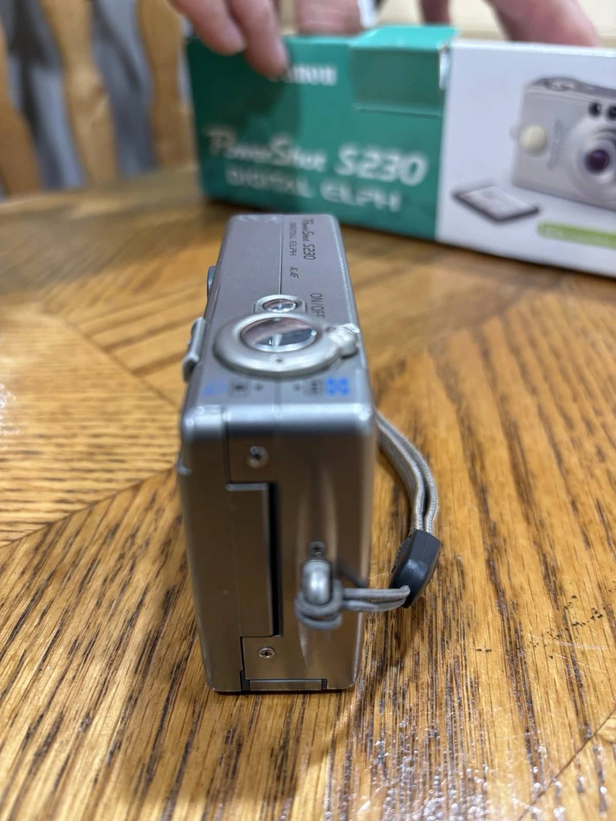 Canon Power Shot S230 Digital ELPH Digital Cameras Silver Open-Box Excellent Body Only