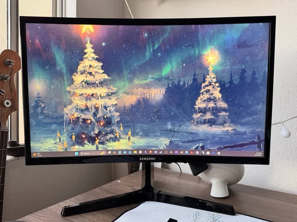 Samsung LC24F396FH Monitors