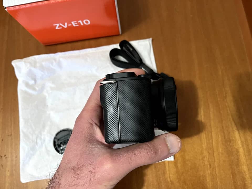 Zoom ZV-E10 Digital Cameras
