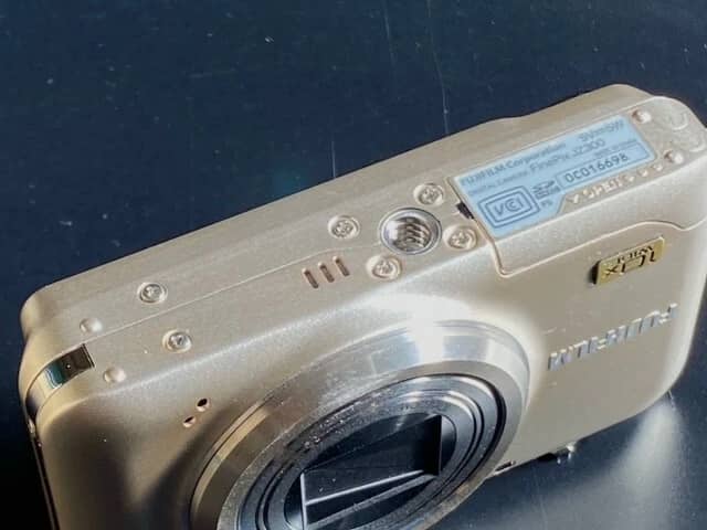 Fujifilm LUMIX FZ300 Digital Cameras