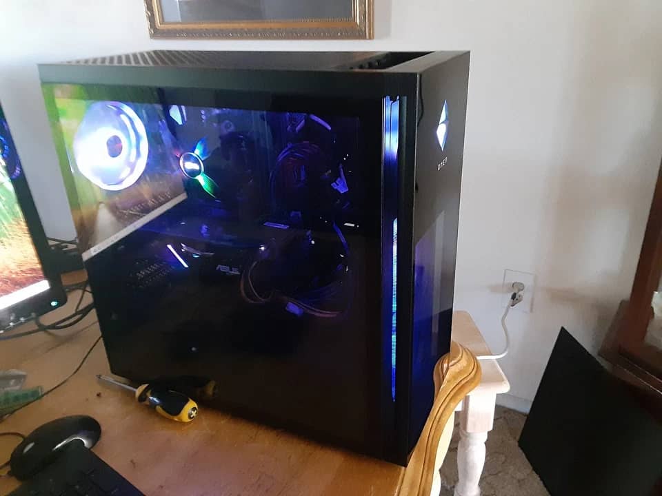 HP OMEN 40L Computers