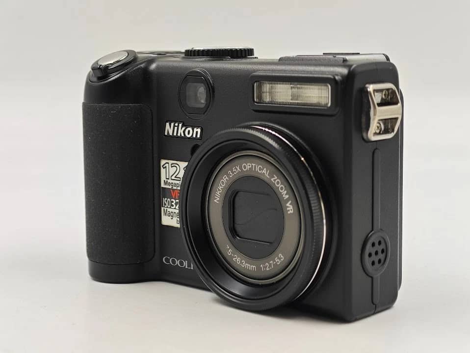 Nikon COOLPIX P5100 Digital Cameras Black New Body Only