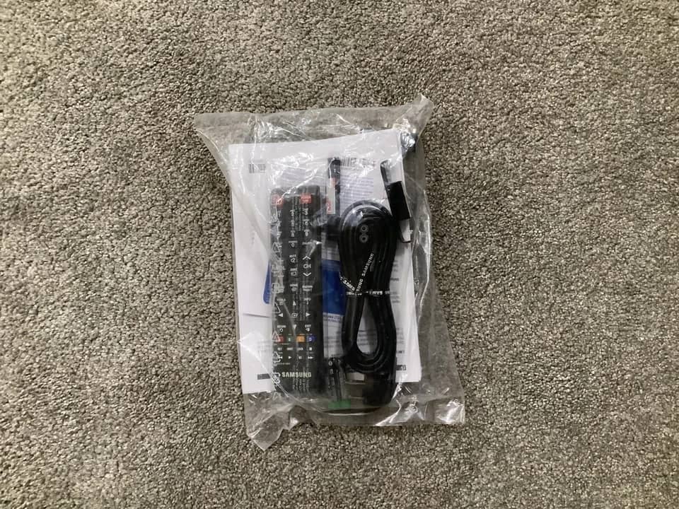Samsung QB85R Monitors
