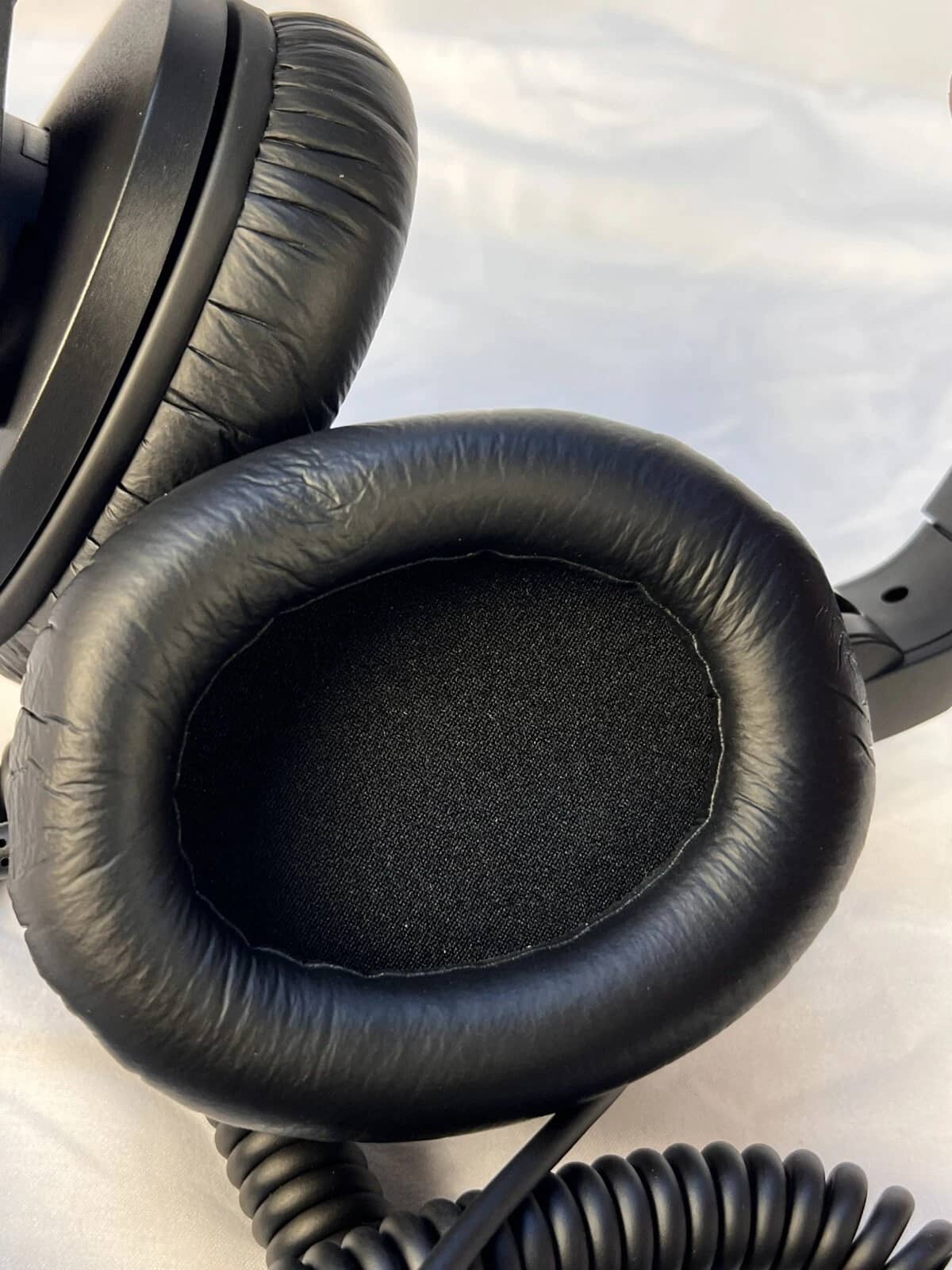 Sennheiser HD280PRO Headphones & Earbuds Black New