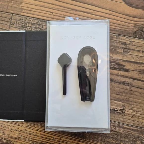 Plantronics Voyager Edge Headphones & Earbuds Black New