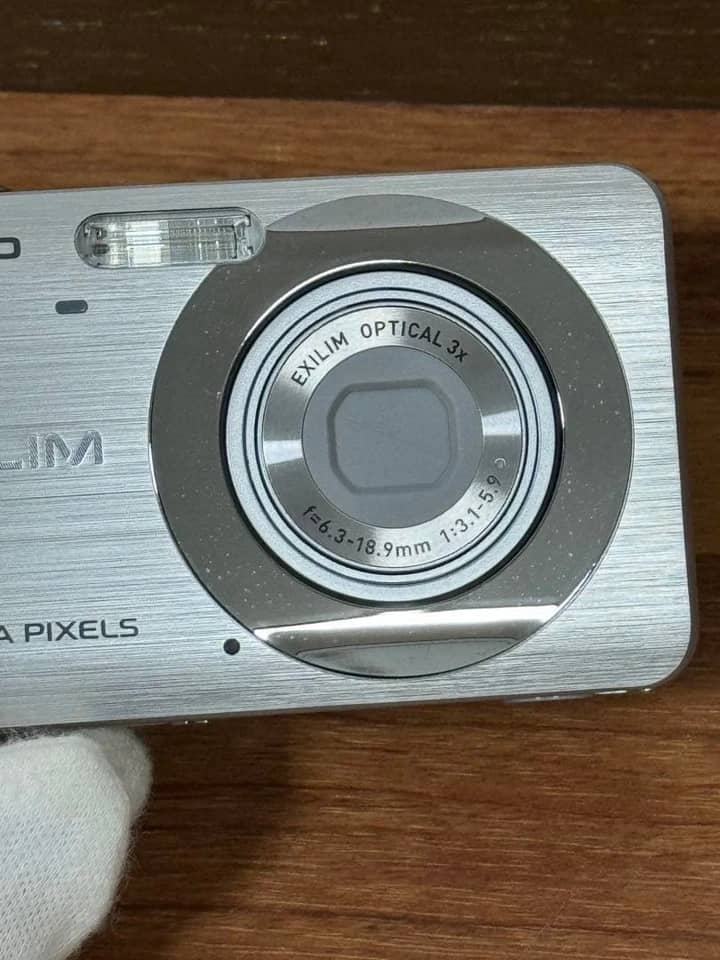 Casio Exilim EX-Z80 Digital Cameras Black New Body Only