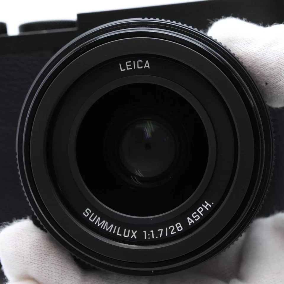 Leica Q2 Monochrom Digital Cameras Black Used - Good Body Only