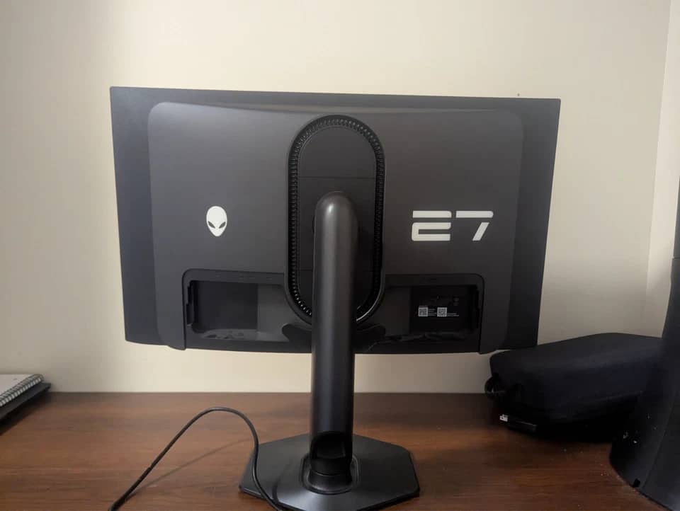 Dell AW2723D Monitors