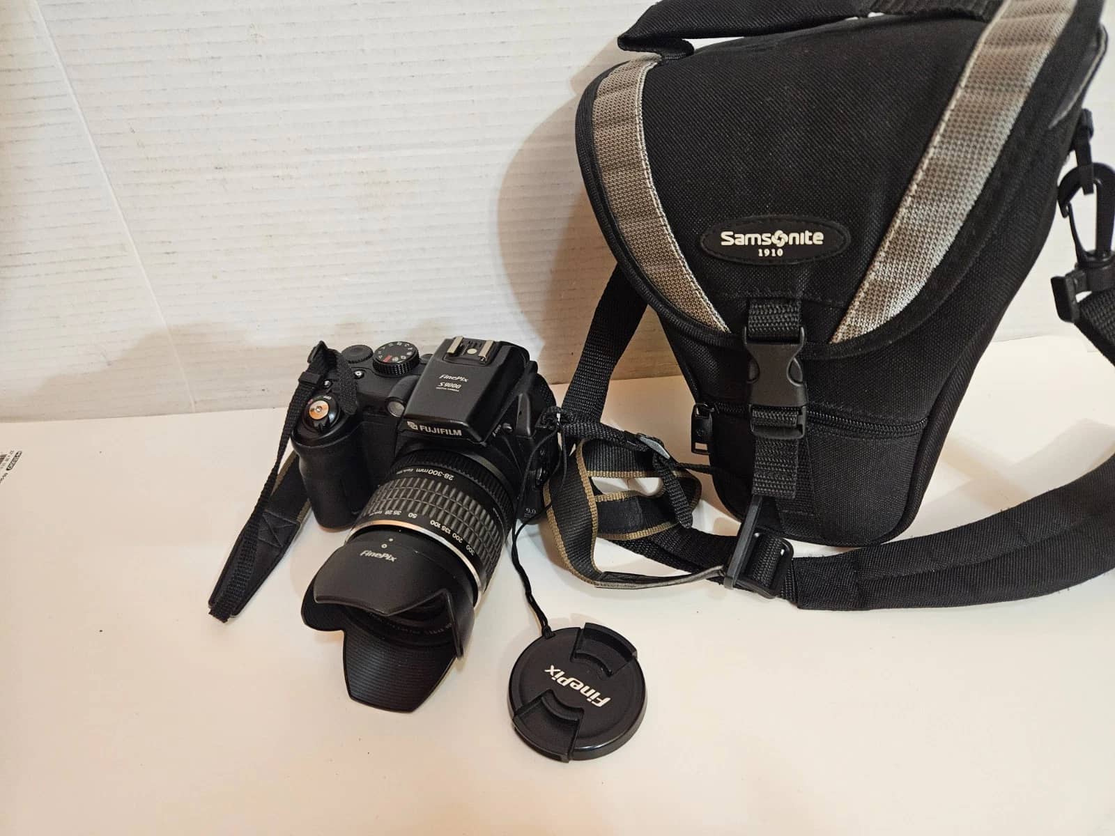 Fujifilm s9000 Digital Cameras Black New Body Only
