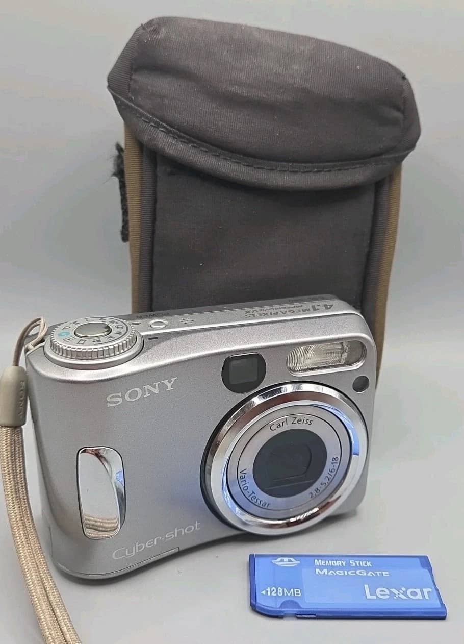 Sony Cyber-shot DSC-S80 Digital Cameras Silver Used - Good Body Only