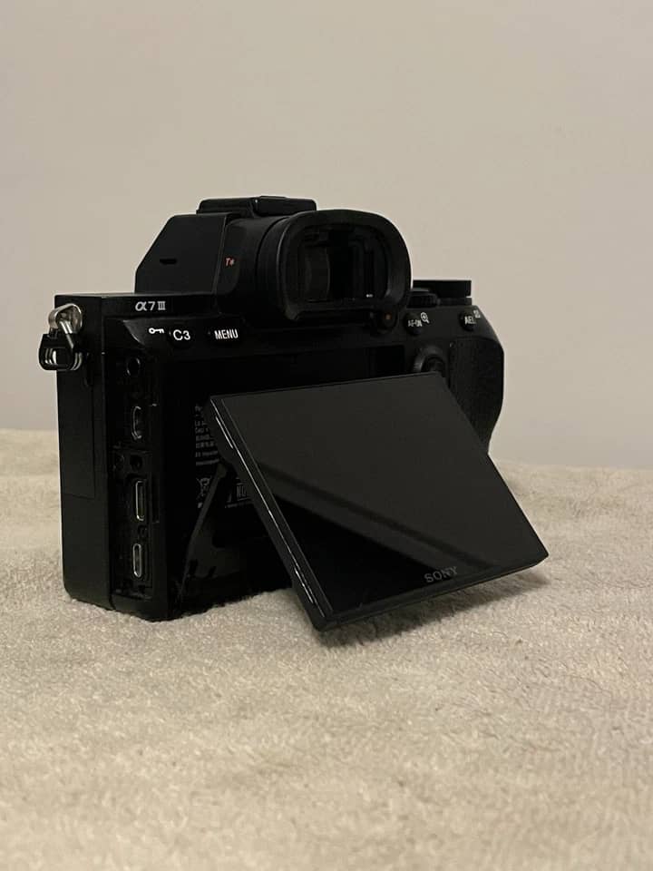 Sony α7 III Digital Cameras
