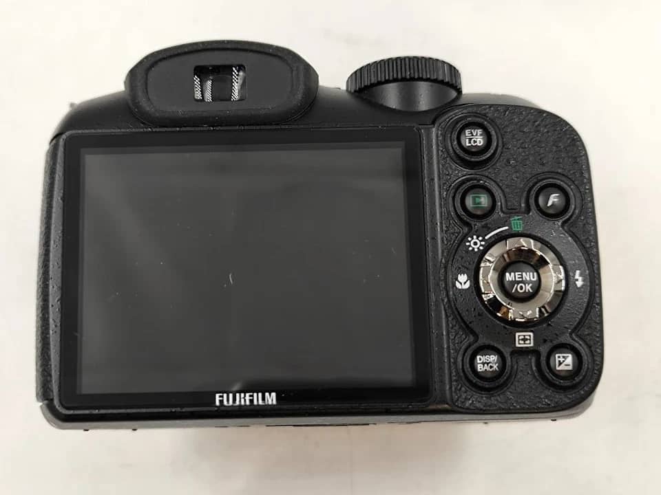 Fujifilm FinePix s1800 Digital Cameras Black New Body Only