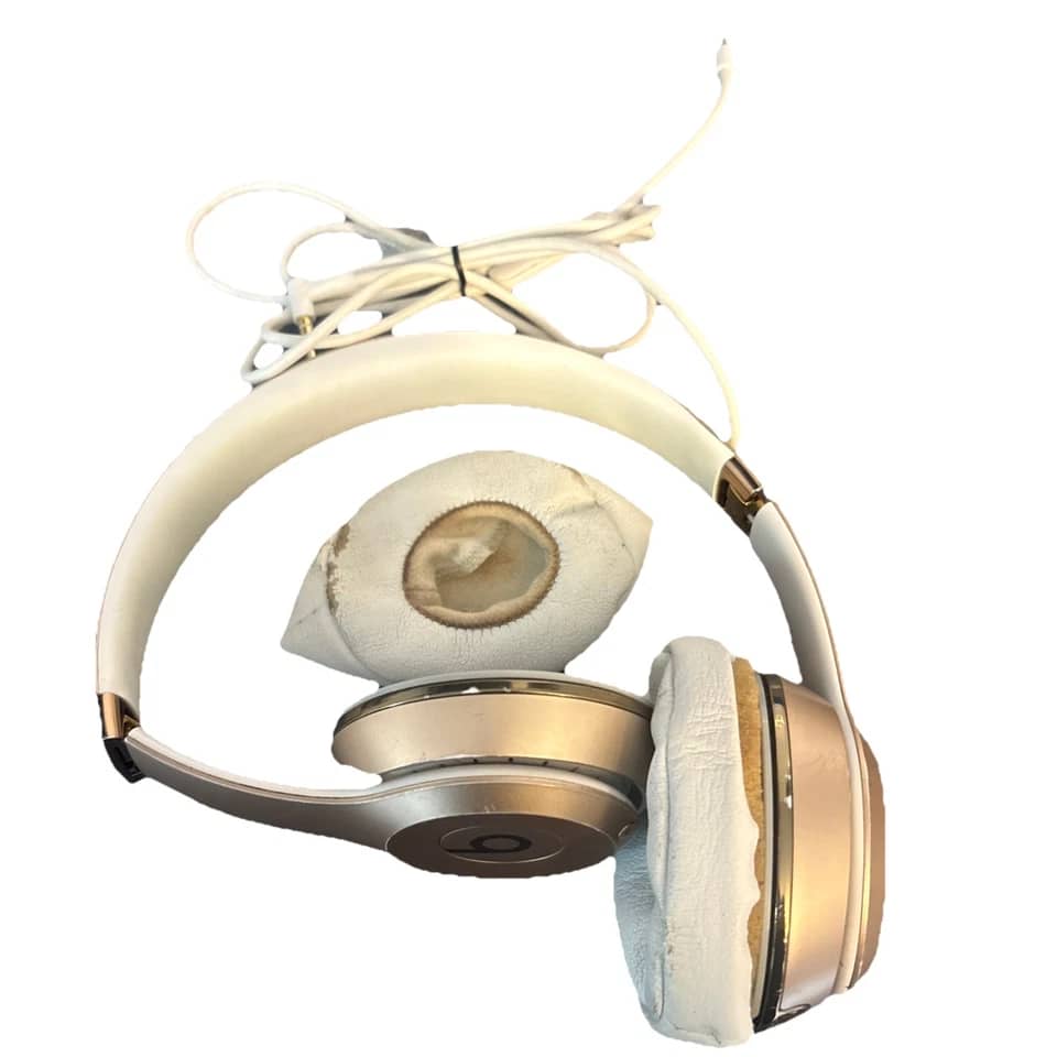 Beats Beats Solo 4 Headphones & Earbuds 