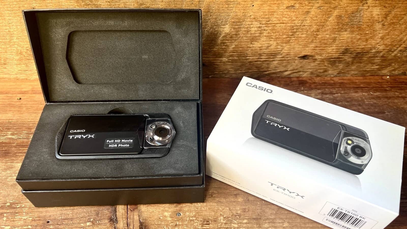 Casio Exilim TRYX EX-TR100 Digital Cameras Black New Body Only
