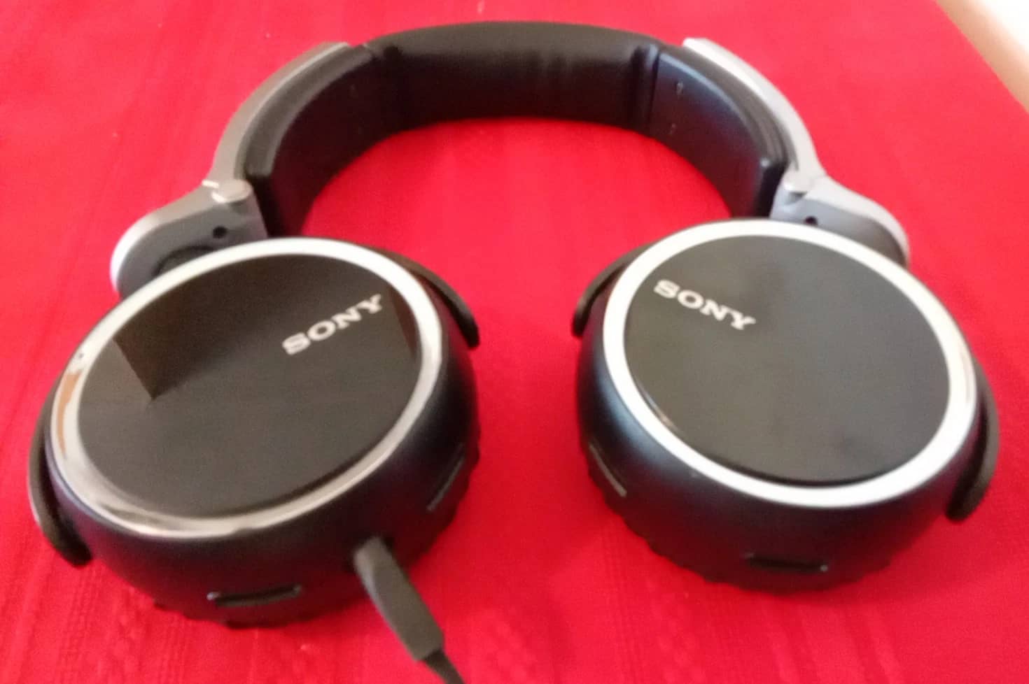 Sony MDRXB800 Headphones & Earbuds Black New