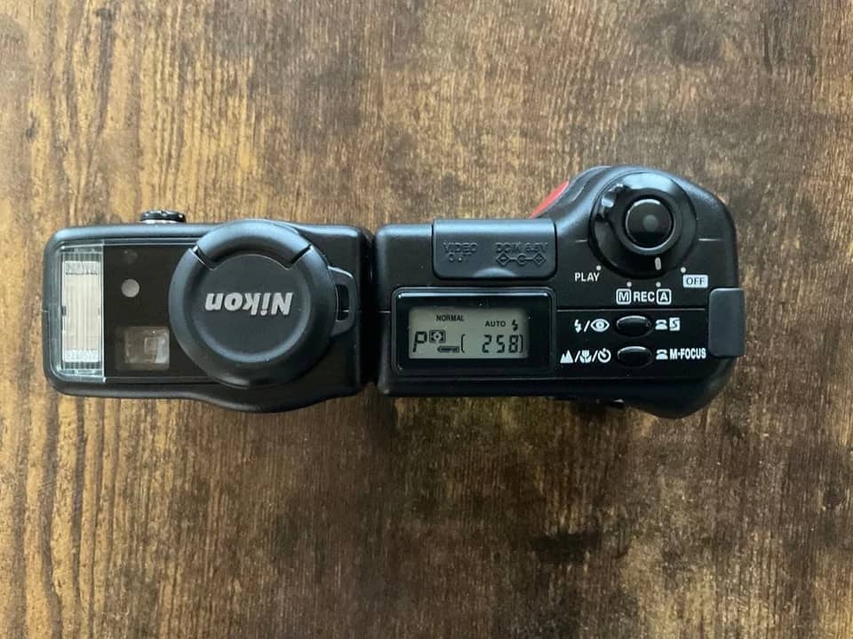 Nikon COOLPIX 950 Digital Cameras Black Used - Good Body Only