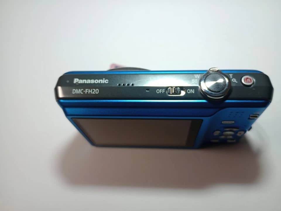 Panasonic LUMIX FH20 Digital Cameras Red New Body Only