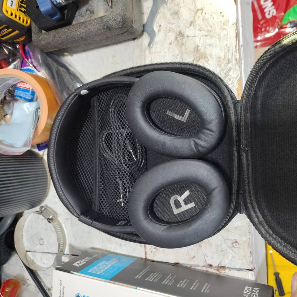 MEE audio Matrix Cinema Headphones & Earbuds Black New