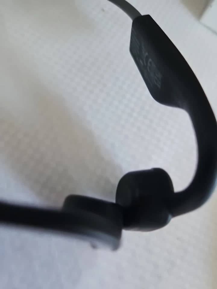 Shokz OpenMove Headphones & Earbuds 