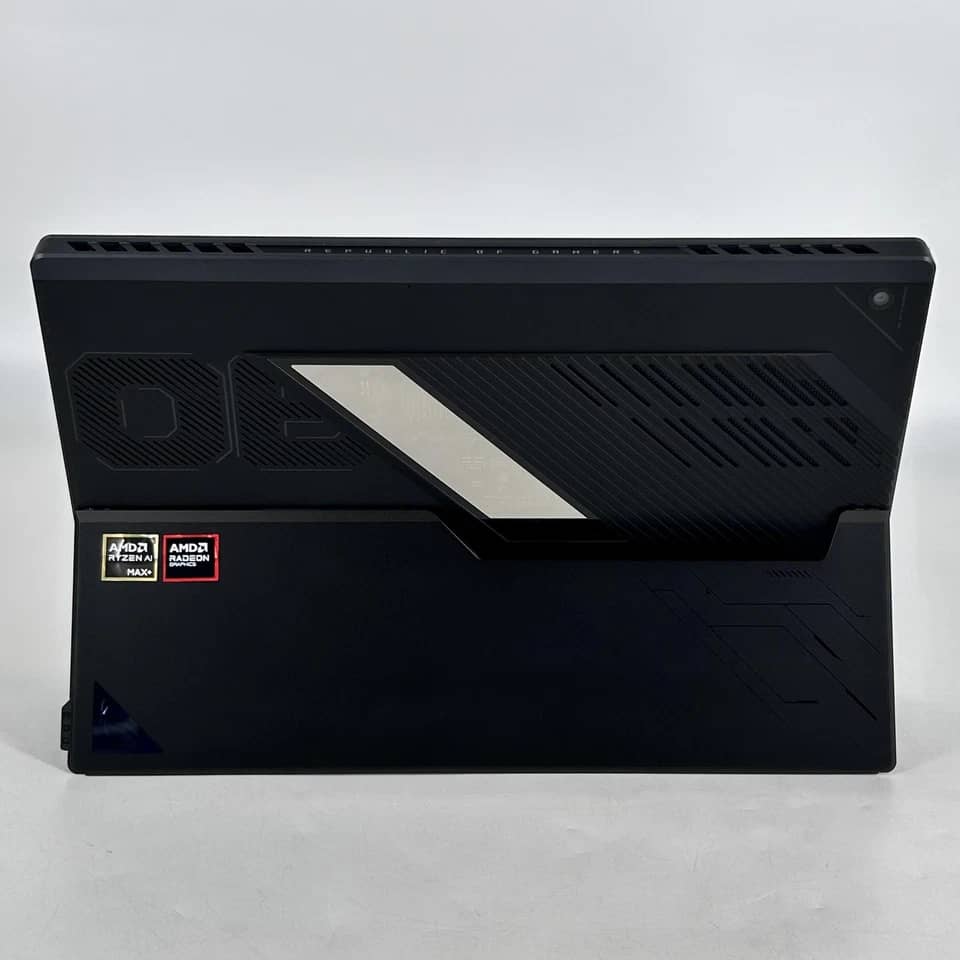 ASUS ROG Strix GZ302 Computers