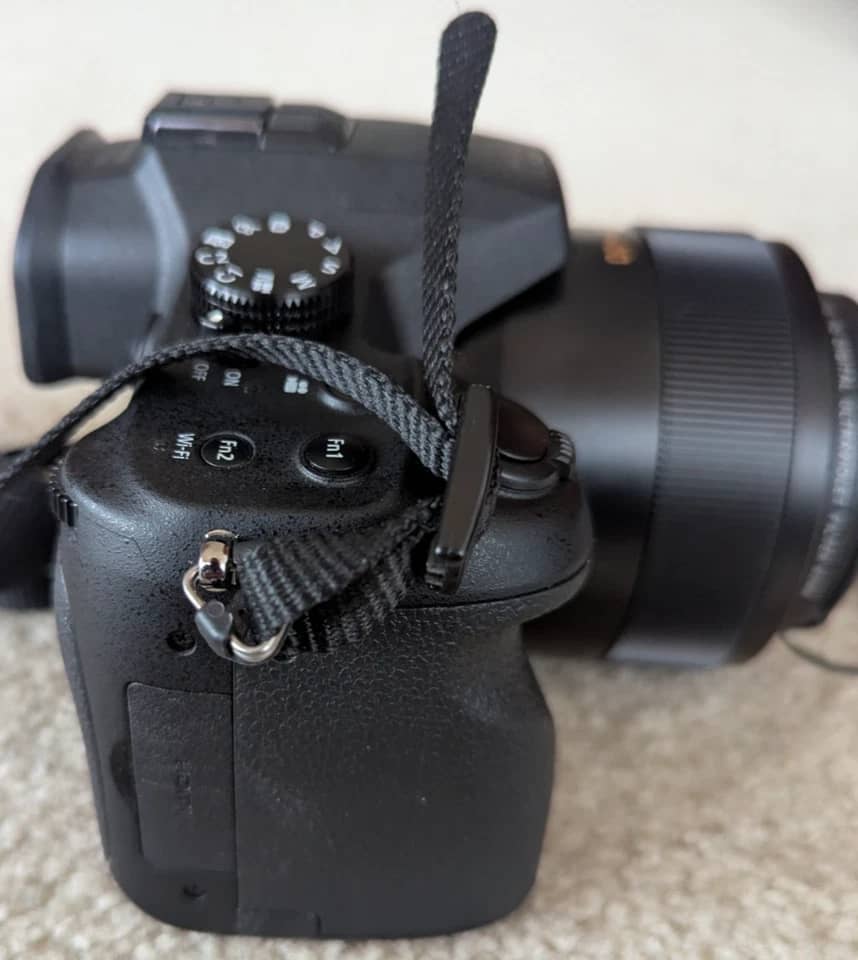 Panasonic Panasonic LUMIX FZ1000 Digital Cameras Black Used - Good Body Only