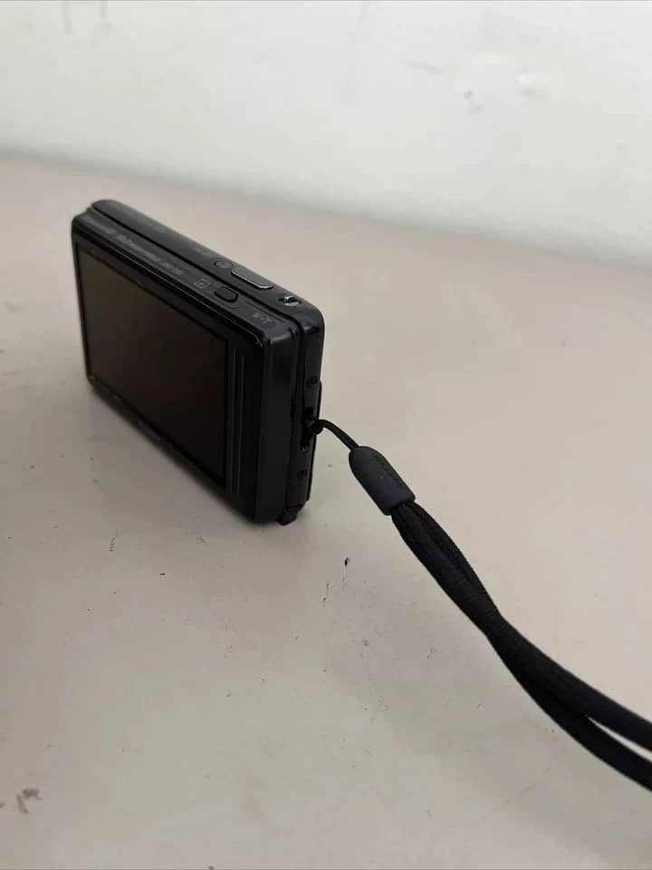 Sony Cyber-shot DSC-TX5 Digital Cameras Black New Body Only