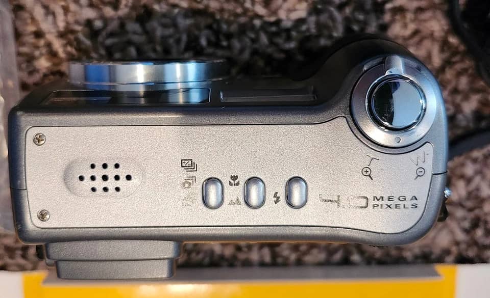 Kodak EasyShare DX7440 Digital Cameras Gray New Body Only