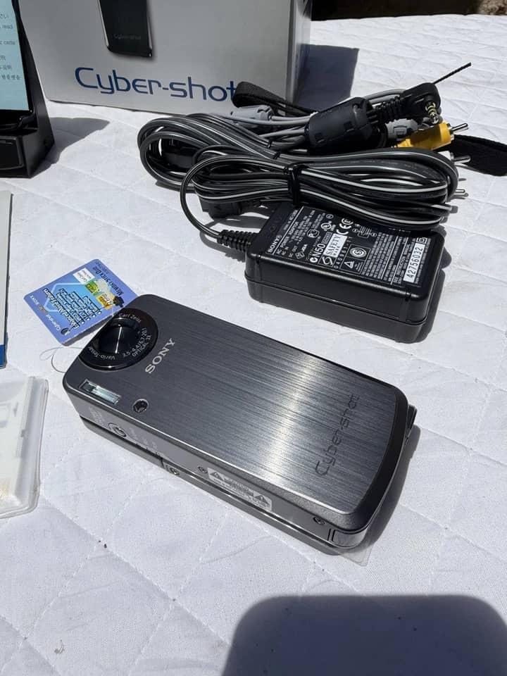 Sony DSC-M1 Digital Cameras Gray New Body Only