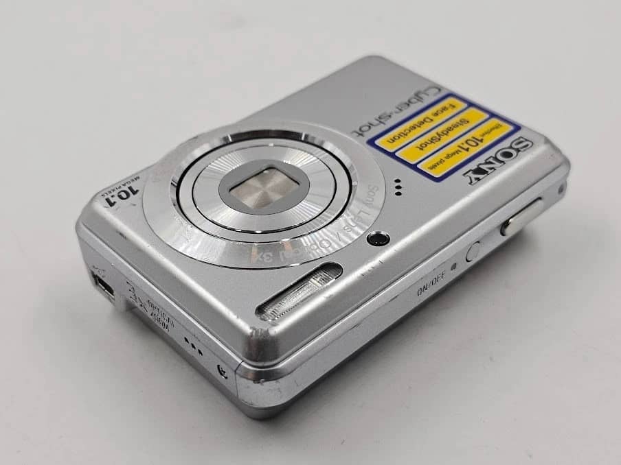 Sony Cyber-shot DSC-S930 Digital Cameras Silver New Body Only