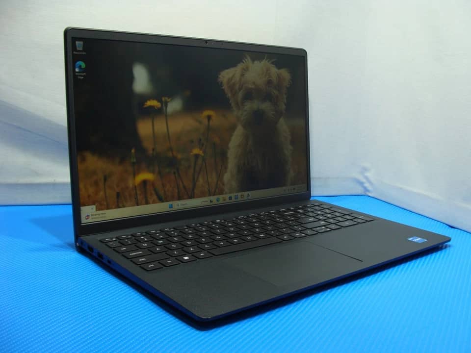 Dell Inspiron 15 3530 Computers
