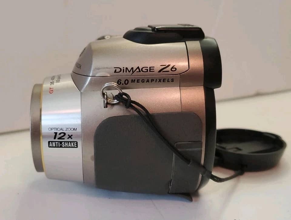 Minolta DiMAGE Z6 Digital Cameras Silver Open-Box Excellent
