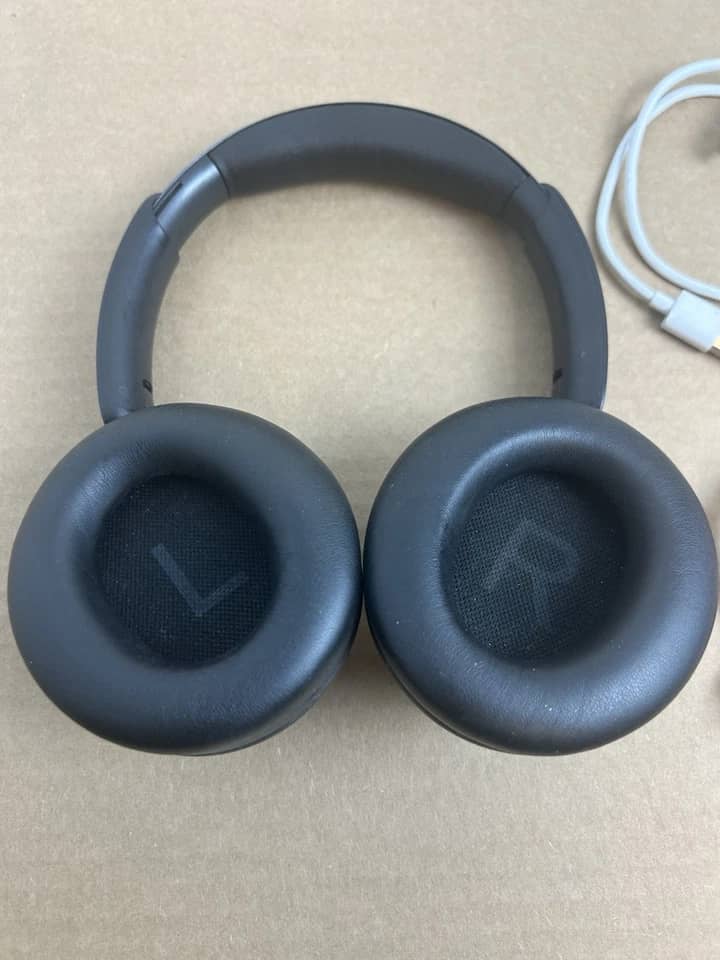 Soundcore Space Q45 Headphones & Earbuds White New