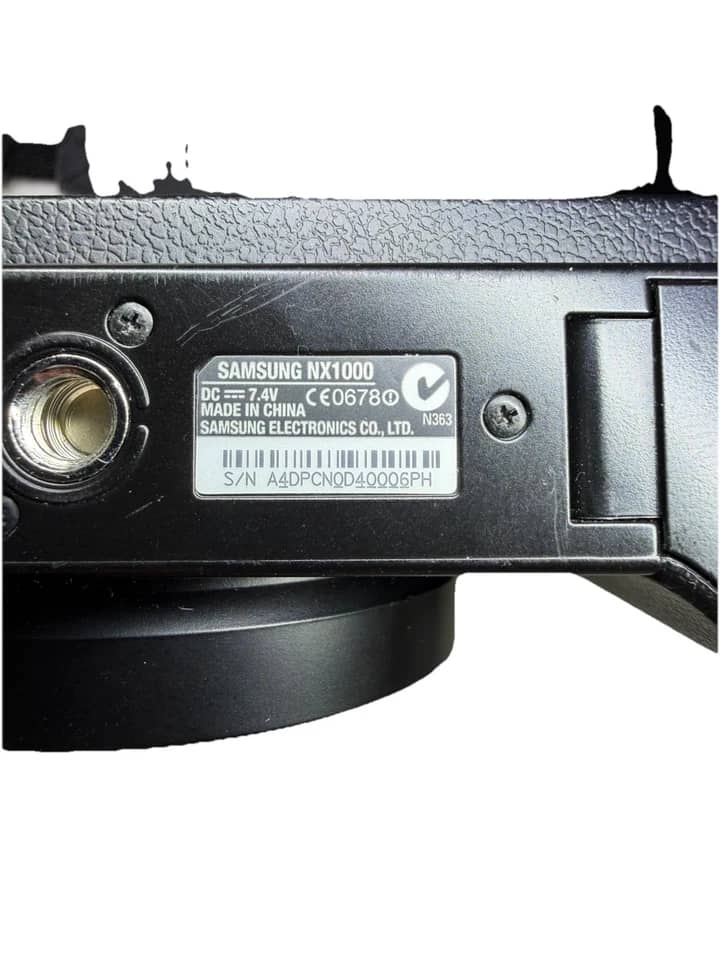 Samsung NX1000 Digital Cameras