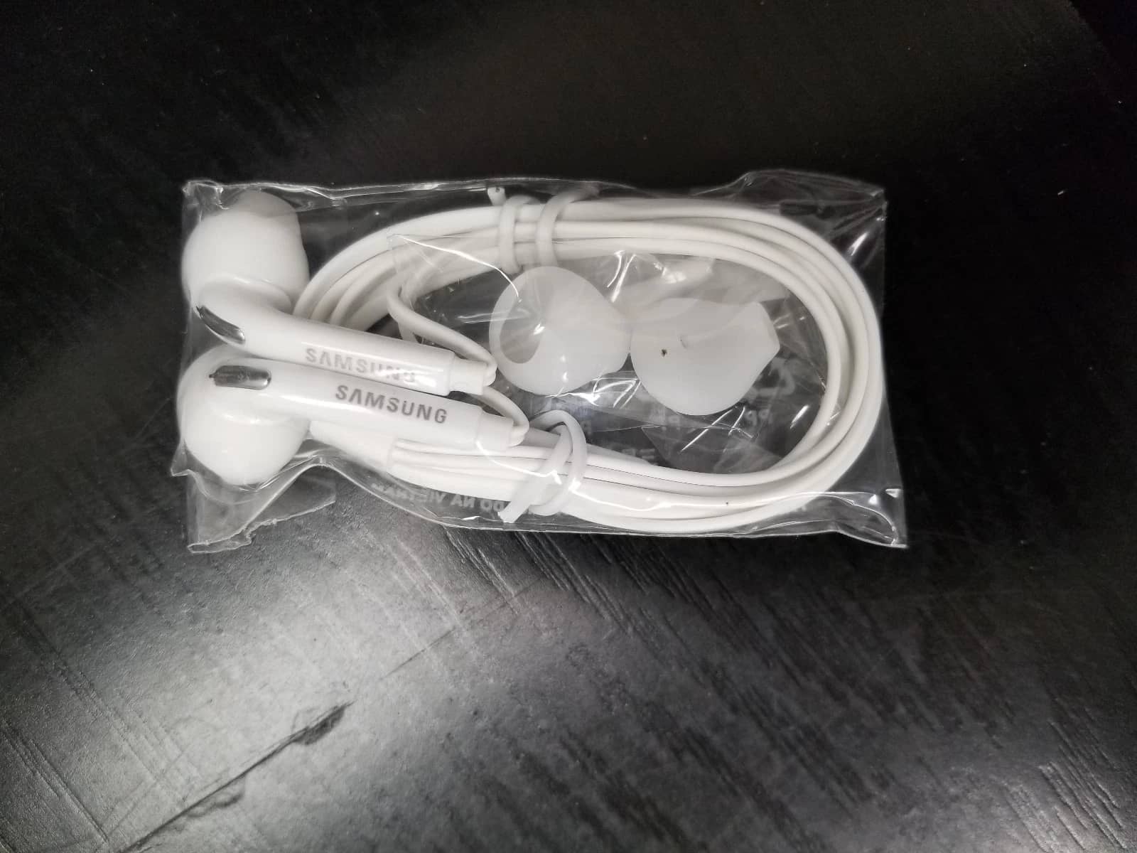 Samsung EO-EG920L Headphones & Earbuds White New