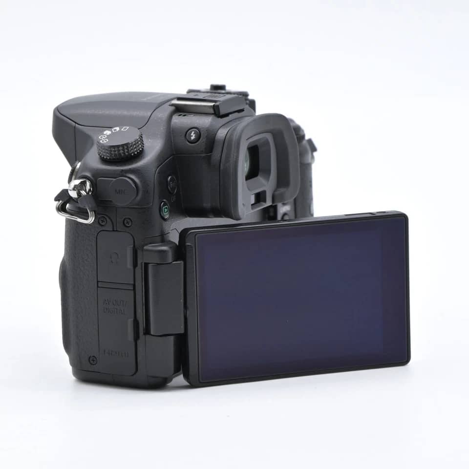 Panasonic LUMIX GH4 Digital Cameras Black New Body Only