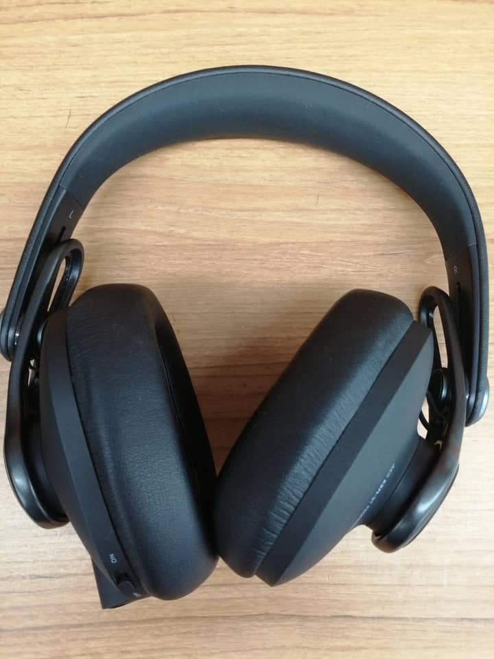 AKG K371 BT Headphones & Earbuds Black New