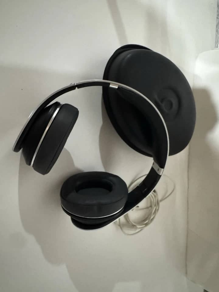 Monster Studio Headphones & Earbuds 