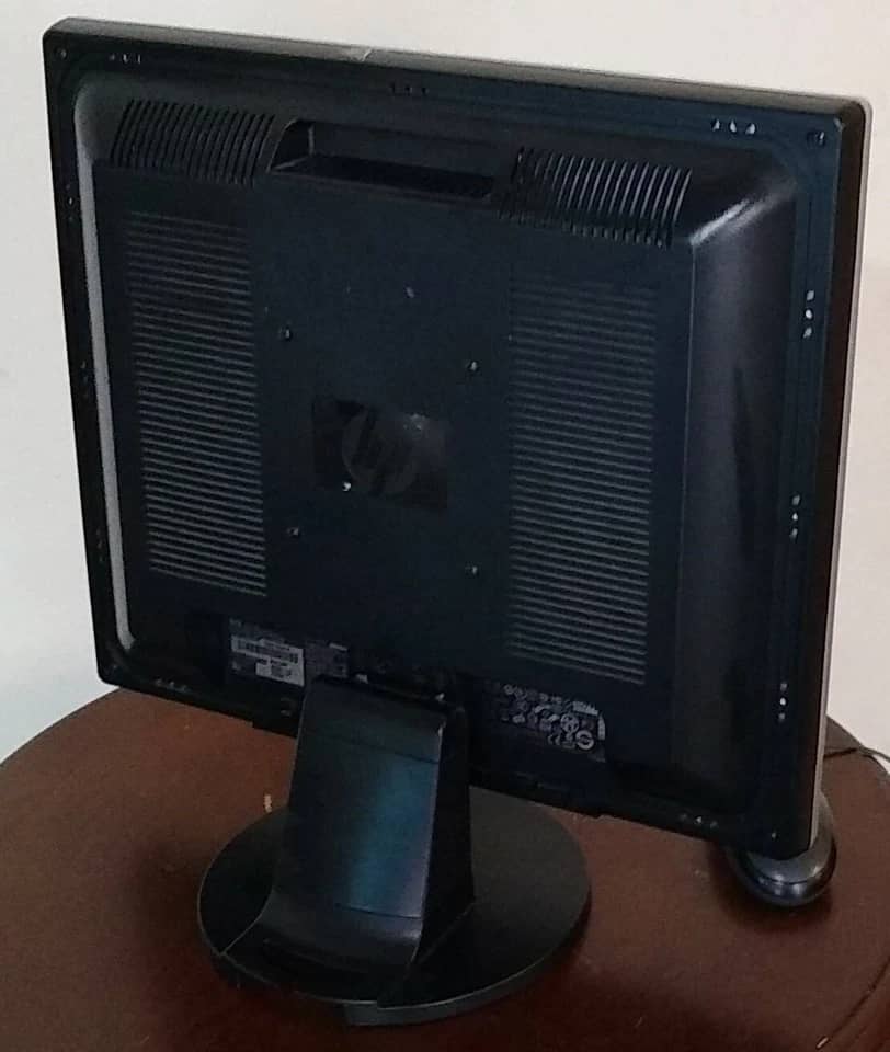 HP L1906 Monitors