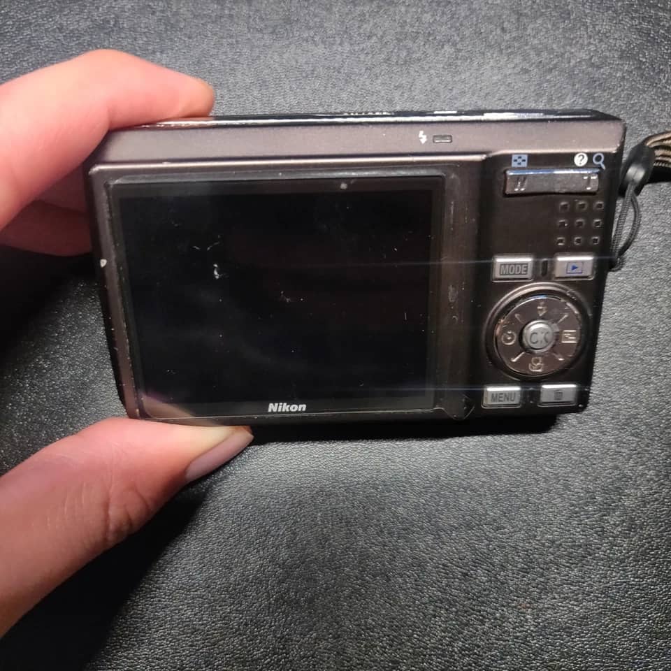 Nikon s550 Digital Cameras Black New Body Only