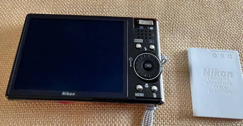 Nikon COOLPIX S51 Digital Cameras Black New Body Only