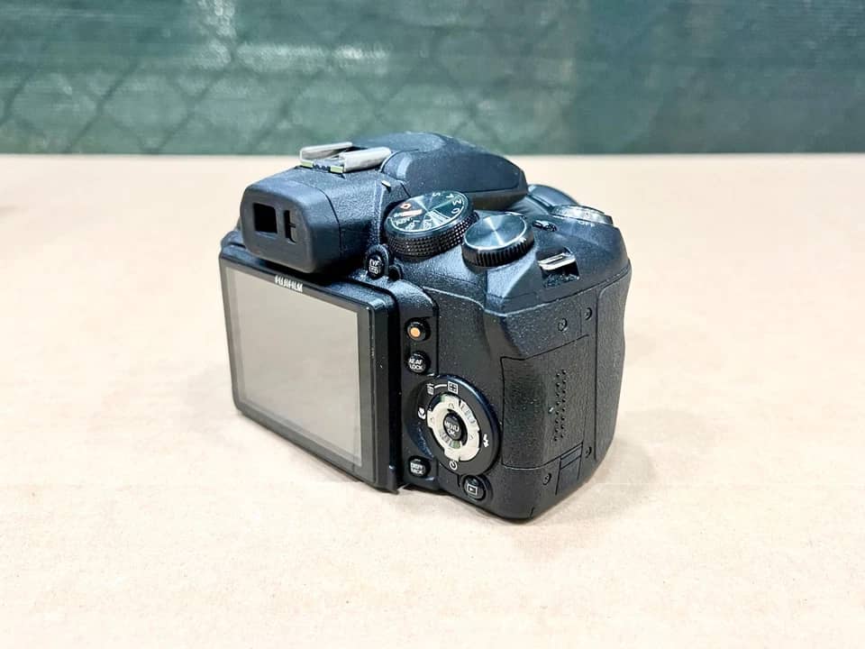 Fujifilm FinePix HS10 Digital Cameras Black Used - Very Good Body Only