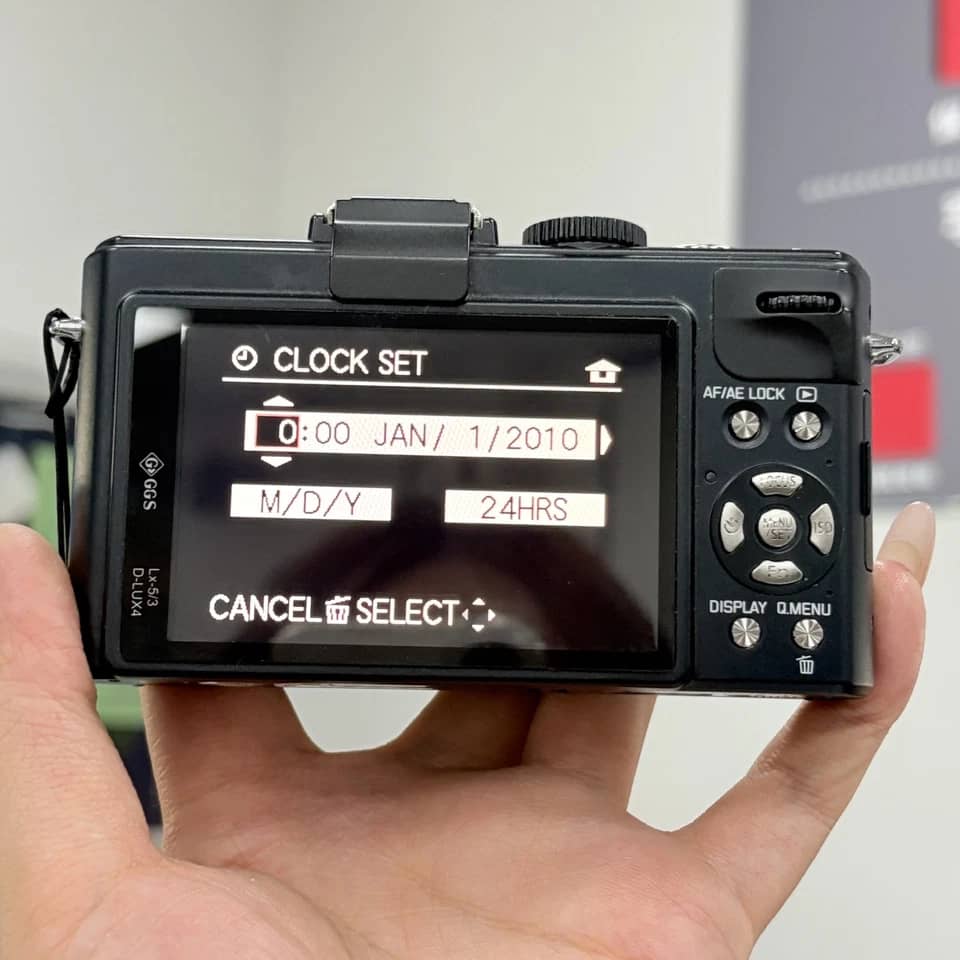Leica V-Lux 5 Digital Cameras