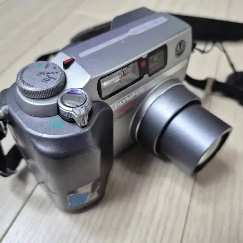 OM SYSTEM Camedia C-4000 Digital Cameras Silver New Body Only
