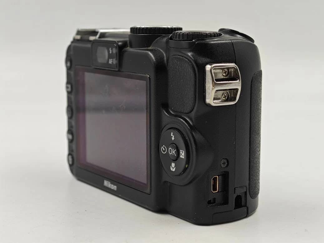 Nikon COOLPIX P5100 Digital Cameras Black New Body Only