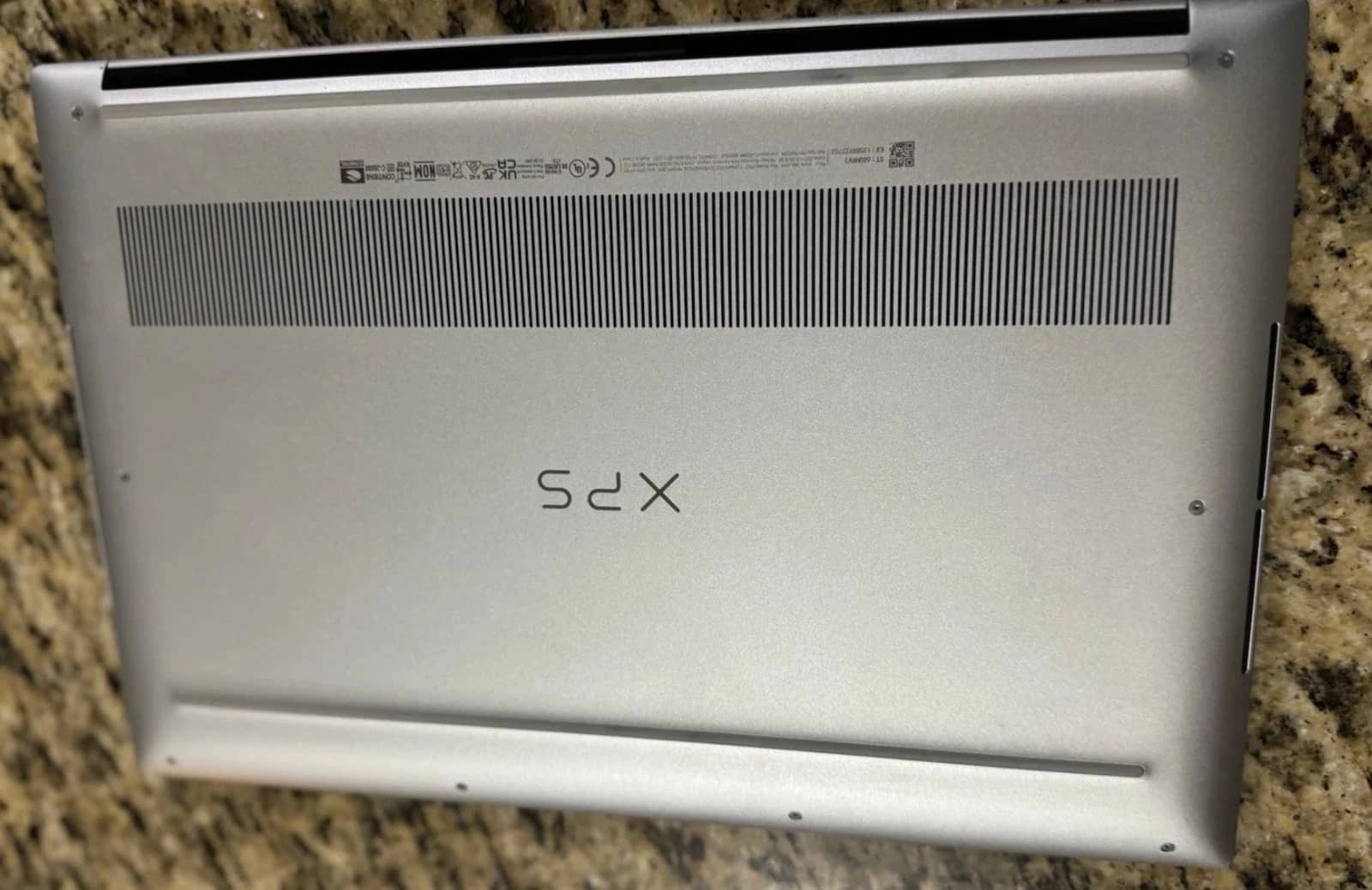 Dell XPS 9530 Computers 1TB 32GB Refurbished - Premium