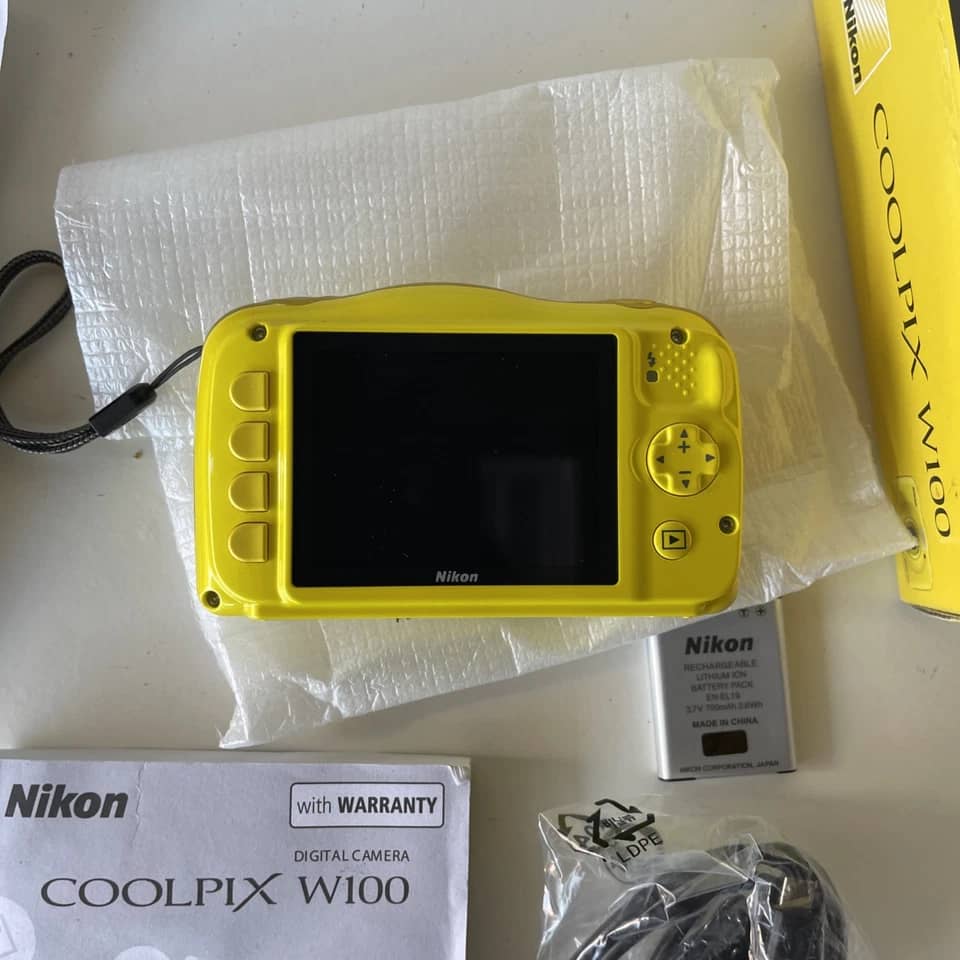 Nikon COOLPIX W100 Digital Cameras White New Body Only