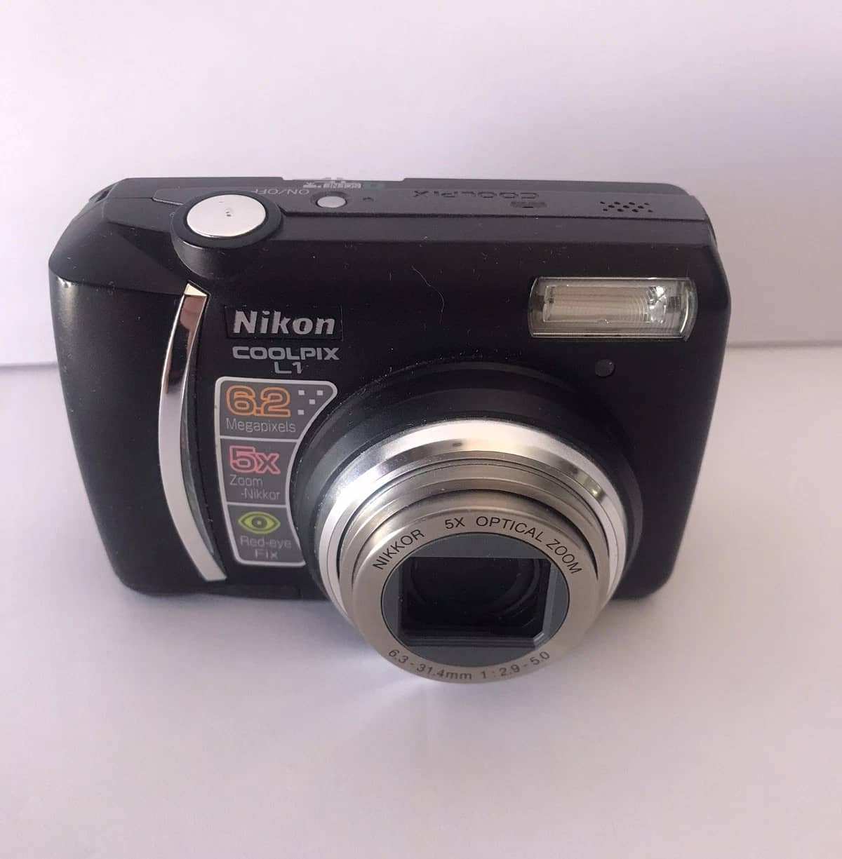 Nikon COOLPIX L1 Digital Cameras Black New Body Only